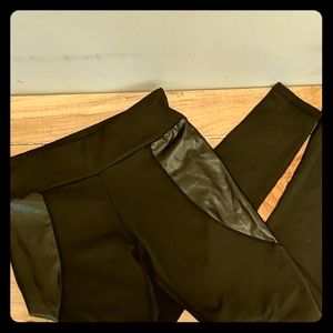 Black leggings